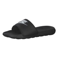 Klapki damskie Nike Victori One Slide. Czarne klapki Nike, bez wzorów, z materiału, bez obcasa. Za 258.00 zł.