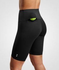 Legginsy do tenisa/padla damskie. Czarne legginsy NORDICDOTS, bez wzorów, z materiału, krótkie. Za 190.00 zł.