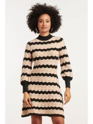 Smashed Lemon Sukienka dzianinowa w kolorze beżowym rozmiar: 4XL. Brązowe sukienki Smashed Lemon, na co dzień, xl, bez wzorów, z dzianiny, bez kołnierzyka, bez ramiączek, midi, proste. Za 143.99 zł.