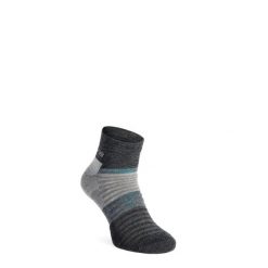 Skarpety merino Inov-8 Merino Mid Sock. Szare skarpety Inov-8, bez wzorów. Za 62.99 zł.