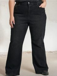 Jeansy bootcut - czarny. Czarne jeansy Sinsay, l, bez wzorów. Za 69.99 zł.
