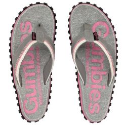 Japonki Damskie Gumbies Cairns Flip Flops. Czerwone klapki Gumbies, bez wzorów, bez obcasa. Za 69.99 zł.
