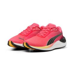 Buty sportowe damskie PUMA ELECTRIFY NITRO 3. Czerwone obuwie sportowe Puma, bez zapięcia, trekkingowe. Za 359.99 zł.
