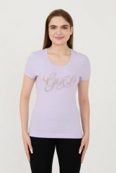 GUESS Lawendowy damski t-shirt Script, Rozmiar S. Fioletowe t-shirty Guess, s, z aplikacjami, bez kołnierzyka, bez ramiączek. W wyprzedaży za 99.99 zł.