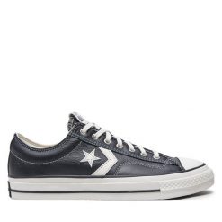 Trampki Converse. Czarne trampki Converse, bez wzorów, bez zapięcia. Za 239.99 zł.
