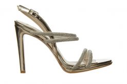 Sandały Bayla-187 589-1729 Gold 187131, Złoty, Skóra ekologiczna - 40. Żółte sandały Bayla, bez wzorów, z materiału, bez obcasa, na platformie, bez zapięcia. W wyprzedaży za 152.10 zł.