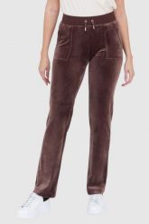 JUICY COUTURE Brązowe spodnie dresowe damskie z weluru, Rozmiar XS. Brązowe spodnie dresowe Juicy Couture, s, bez wzorów, z dresówki. W wyprzedaży za 269.99 zł.