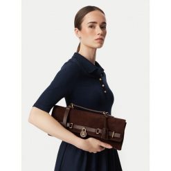 Torebka Tommy Hilfiger. Czarne listonoszki TOMMY HILFIGER, bez wzorów, bez dodatków. Za 529.99 zł.