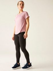 Dare 2b Koszulka sportowa "Chase Tee" w kolorze jasnoróżowo-pomarańczowym rozmiar: 34. Pomarańczowe koszulki sportowe Dare 2b, bez wzorów, z materiału, bez ramiączek, outdoorowe. Za 52.79 zł.