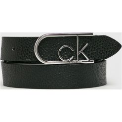 Calvin Klein - Pasek skórzany. Czarne paski Calvin Klein, bez wzorów, z materiału. W wyprzedaży za 179.90 zł.