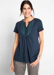 T-shirt z przędzy mieszankowej z krótkimi rękawami. Niebieskie t-shirty bonprix, bez wzorów, z koronki, bez kołnierzyka, bez ramiączek. Za 64.99 zł.