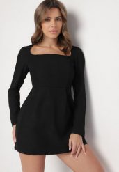Czarna Sukienka Taliowana z Kwadratowym Dekoltem Jelzemis. Czarne sukienki Born2be, na co dzień, l, bez wzorów, eleganckie, bez kołnierzyka, bez ramiączek, mini, proste. Za 129.99 zł.