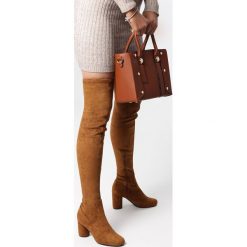 Camelowe Kozaki Brace Yourself. Kozaki Born2be, za kolano, bez obcasa, na obcasie, bez zapięcia. Za 179.99 zł.
