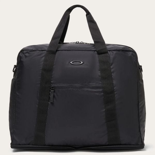 Torba podróżna Oakley PACKABLE FOS901958-02E. Czarne torby na ramię Oakley, z aplikacjami, z neoprenu, sportowe, na ramię, bez dodatków. Za 289.02 zł.