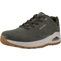 Kapcie SKECHERS UNO RUGGED-CHILLPROO Zielony. Zielone obuwie domowe Skechers, bez wzorów, bez zapięcia. Za 441.99 zł.