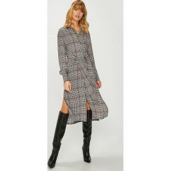 Answear - Sukienka Femifesto. Sukienki ANSWEAR, s, bez wzorów, z elastanu, eleganckie, bez kołnierzyka, bez ramiączek, maxi. W wyprzedaży za 119.90 zł.