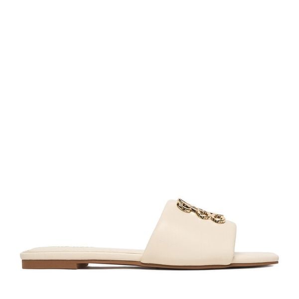 Klapki Nine West. Białe klapki Nine West, bez wzorów, bez obcasa. Za 169.99 zł.