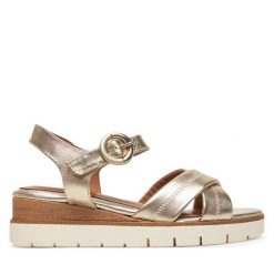 Sandały Tamaris. Żółte sandały Tamaris, bez wzorów, bez obcasa, na koturnie, bez zapięcia. Za 259.99 zł.