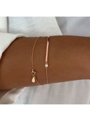 Les Petites Précieuses Pozłacana bransoletka z elementem ozdobnym rozmiar: onesize. Czerwone bransoletki Les Petites Précieuses, z cyrkonią, pozłacane. Za 166.88 zł.
