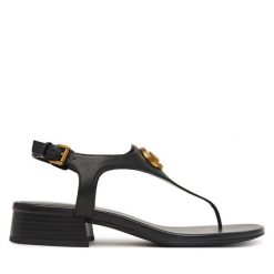 Sandały MICHAEL Michael Kors. Czarne sandały MICHAEL Michael Kors, bez wzorów, bez obcasa, na płaskiej podeszwie, bez zapięcia. Za 719.99 zł.