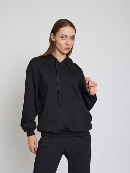 BGN Bluza w kolorze czarnym rozmiar: 40. Czarne bluzy BGN, bez wzorów, z bawełny, z kapturem. Za 76.95 zł.