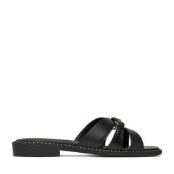 Klapki Lasocki. Czarne klapki Lasocki, bez wzorów, bez obcasa. Za 149.99 zł.