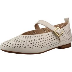 Sandały CLARKS FAWNA JANE Biały. Białe sandały Clarks, bez wzorów, ze skóry, bez obcasa, bez zapięcia. Za 236.99 zł.