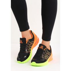 Czarne Buty Sportowe Baddest. Czarne obuwie sportowe Born2be, bez zapięcia. Za 89.99 zł.