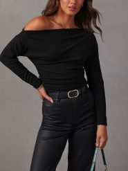 Milan Kiss Koszulka w kolorze czarnym rozmiar: M. Czarne bluzki Milan Kiss, m, bez wzorów, bez kołnierzyka, bez ramiączek. Za 113.99 zł.