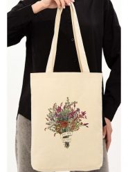 MORI Torebka w kolorze kremowym - 35 x 40 x 8 cm rozmiar: onesize. Brązowe torby na ramię MORI, bez wzorów, z bawełny, na ramię, bez dodatków. Za 52.79 zł.