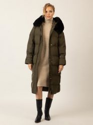 APART Płaszcz zimowy w kolorze khaki rozmiar: 38. Brązowe płaszcze Apart, na zimę, bez wzorów, z puchu, bez kaptura. Za 483.17 zł.