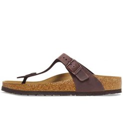 Sandały Birkenstock Gizeh Skóra Olejowana Dorosłych. Brązowe sandały Birkenstock, bez wzorów, z materiału, z otwartym noskiem, bez obcasa, bez zapięcia. Za 556.80 zł.