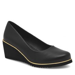 Półbuty Clara Barson. Czarne czółenka Clara Barson, bez wzorów, bez obcasa, na koturnie, bez zapięcia. Za 129.99 zł.