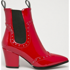 Public Desire - Botki. Białe botki Public Desire, bez wzorów, z materiału, bez obcasa, bez zapięcia. W wyprzedaży za 159.90 zł.