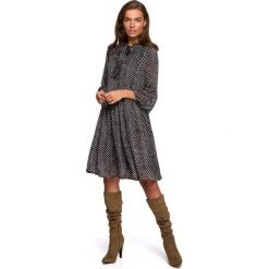 Stylove Sukienka w kolorze czarnym ze wzorem rozmiar: L. Czarne sukienki Stylove, l, bez wzorów, bez kołnierzyka, bez ramiączek, mini. Za 232.23 zł.