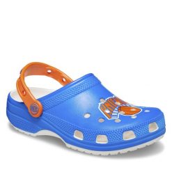 Klapki Crocs. Białe klapki Crocs, bez wzorów, bez obcasa. Za 159.99 zł.