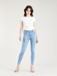 Levi's Dżinsy "720" - Super Skinny fit - w kolorze błękitnym rozmiar: W27/L30. Niebieskie jeansy Levi's®, l, z aplikacjami, z podwyższonym stanem. Za 197.17 zł.