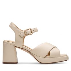Sandały Clarks. Sandały Clarks, bez wzorów, bez obcasa, na słupku, bez zapięcia. Za 459.99 zł.