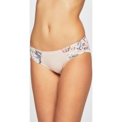 Triumph - Figi Amourette Charm. Figi Triumph. W wyprzedaży za 79.90 zł.