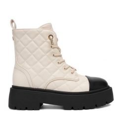 Trzewiki Nine West. Botki Nine West, bez wzorów, bez obcasa, na płaskiej podeszwie, bez zapięcia. Za 299.99 zł.