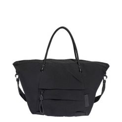 TORBA FAVORITE. Czarne torby na laptopa Adidas, bez wzorów, z materiału. Za 369.00 zł.