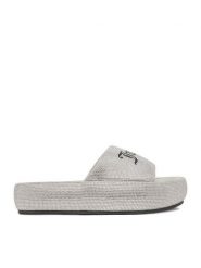 Juicy Couture Klapki CEO-WSS21515-04 Szary. Szare klapki Juicy Couture, bez wzorów, z materiału, bez obcasa. Za 249.99 zł.