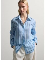 STEFANEL Bluzka w kolorze błękitnym rozmiar: 38. Niebieskie bluzki Stefanel, bez wzorów, bez kołnierzyka, bez ramiączek. Za 173.99 zł.