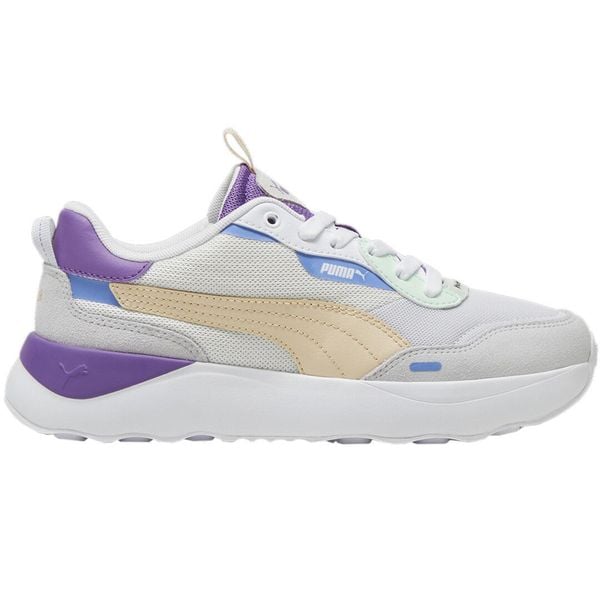 Buty damskie Puma Runtamed Platform. Białe obuwie sportowe Puma, bez zapięcia, trekkingowe. Za 199.99 zł.