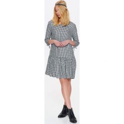 SUKIENKA, MINI W KRATKĘ Z FALBANĄ. Sukienki TOP SECRET. W wyprzedaży za 49.99 zł.
