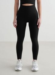 Damskie legginsy bezszwowe, wysoki stan, squat proof petite Shape czarny. Czarne legginsy AIM'N, xl, bez wzorów, z elastanu, z podwyższonym stanem. Za 297.00 zł.