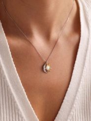 Heliophilia Srebrny naszyjnik - dł. 42 cm rozmiar: onesize. Szare naszyjniki Heliophilia, srebrne. Za 150.02 zł.