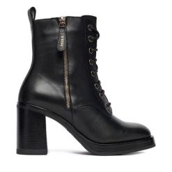 Trzewiki MEXX. Czarne botki Mexx, bez wzorów, bez obcasa, na słupku, bez zapięcia. Za 369.99 zł.