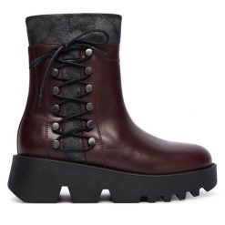 Botki Fly London. Czerwone botki Fly London, bez wzorów, bez obcasa, na płaskiej podeszwie, bez zapięcia. Za 879.99 zł.