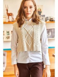 Olalook Bezrękawnik w kolorze kremowym rozmiar: onesize. Brązowe swetry Olalook, bez wzorów, ze splotem, bez ramiączek. Za 52.99 zł.